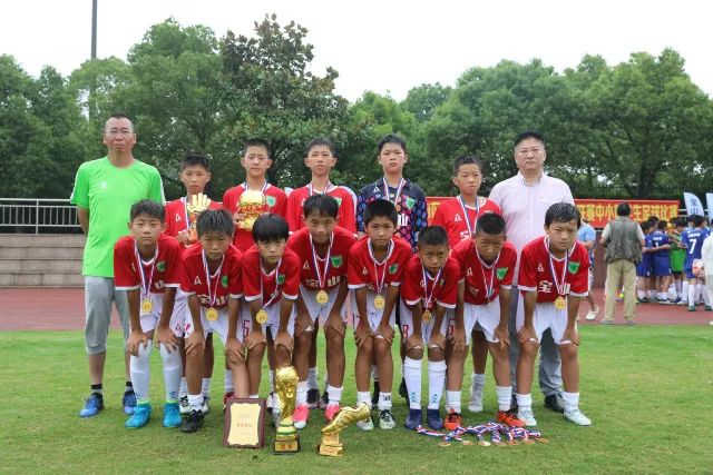 李昊桐窦泽成世界排名下降 联邦快递排名处于危险区